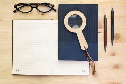 Magbus bamboo magnifier